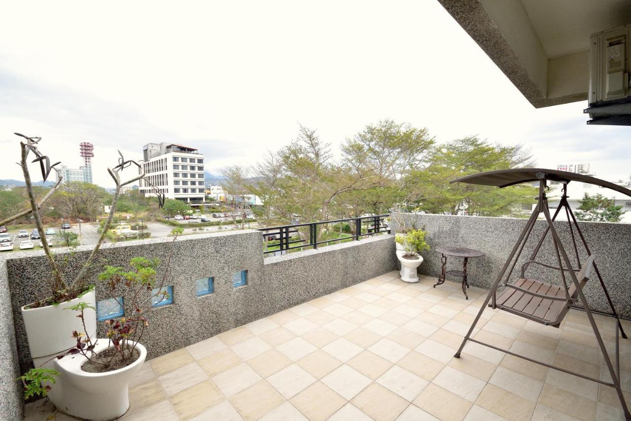 Moon Villa B&B T'ai-tung エクステリア 写真