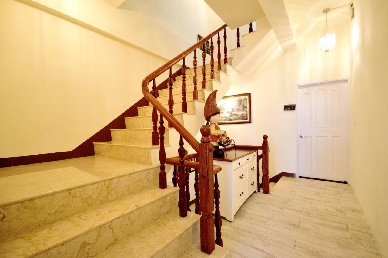 Moon Villa B&B T'ai-tung エクステリア 写真